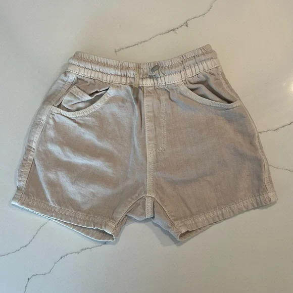 Lot of Assorted 5 Toddler Casual Shorts - Old Navy, Cat & Jack, Carter’s & Zara - Picture 6 of 6
